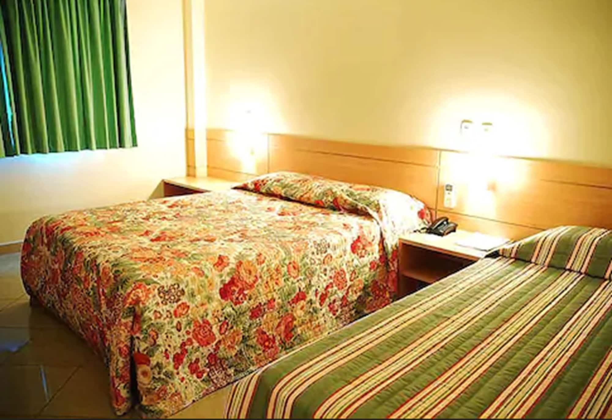 Hotel Domani Гуарульюс Экстерьер фото
