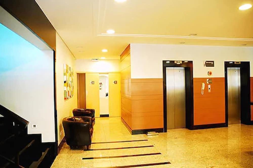 Hotel Domani Гуарульюс Экстерьер фото